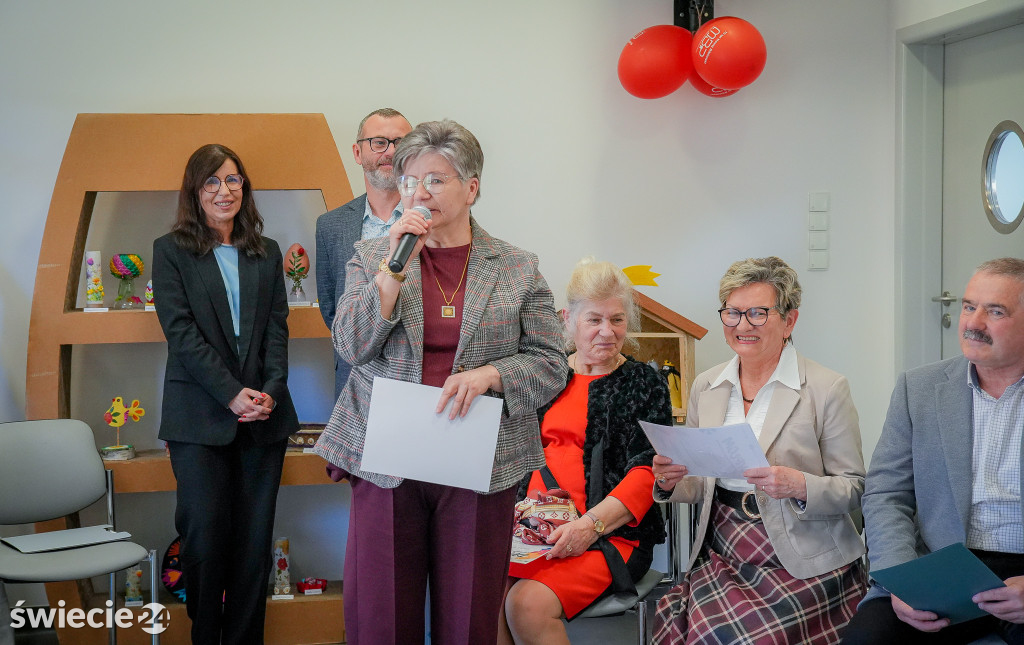 Seniorzy wydali zbiór opowiadań „Szepty Borów Tucholskich”