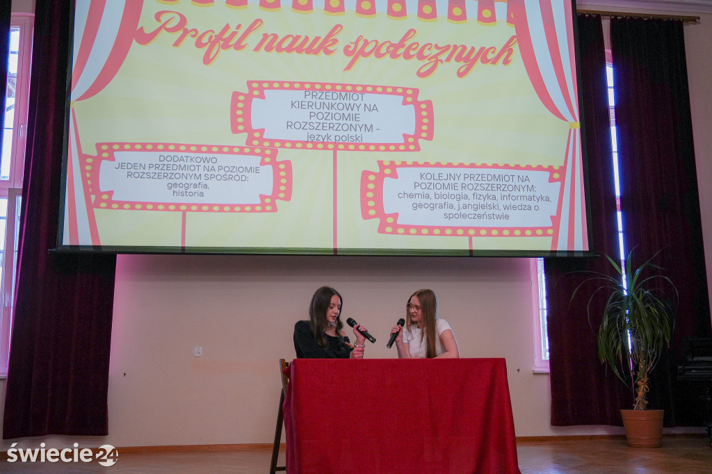 Drzwi otwarte w I LO w Świeciu