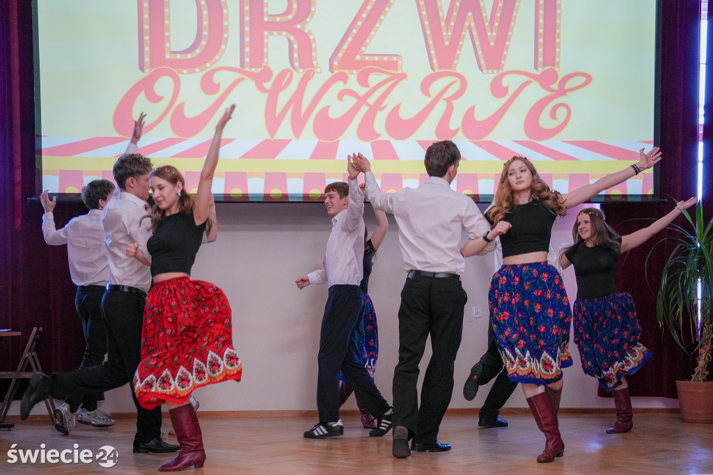 Drzwi otwarte w I LO w Świeciu