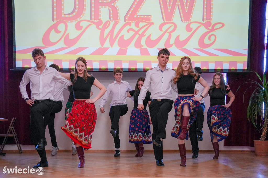 Drzwi otwarte w I LO w Świeciu