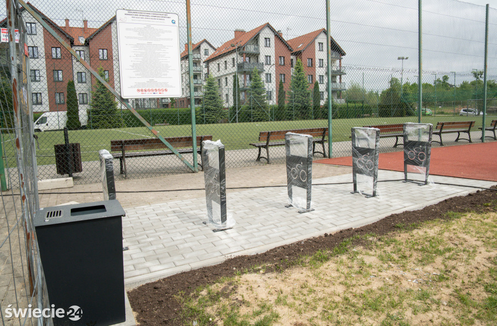 Plac zabaw na ul. Hallera w Świeciu — MODERNIZACJA