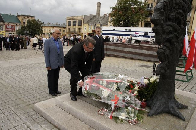 Święto wojska na Dużym Rynku - wideo