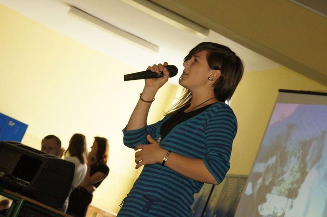 Zaśpiewały dla chłopaków