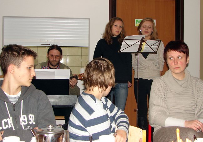  IX Zaduszki poetyckie ?pomrzemy bez rutyny? 