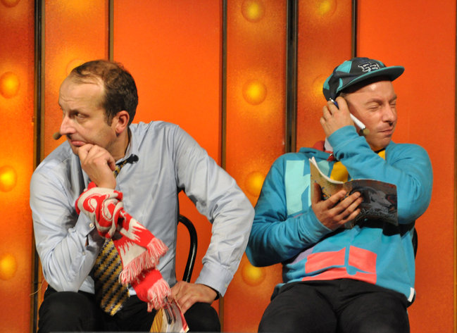 Pełna hala bawiła się na kabarecie