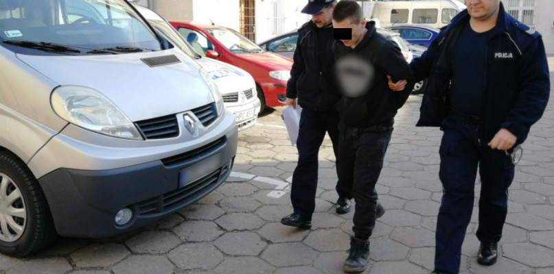 Pijany 22-latek uciekł z miejsca wypadku, ale już po czterech godzinach był w rękach policji. Fot. KPP Świecie
