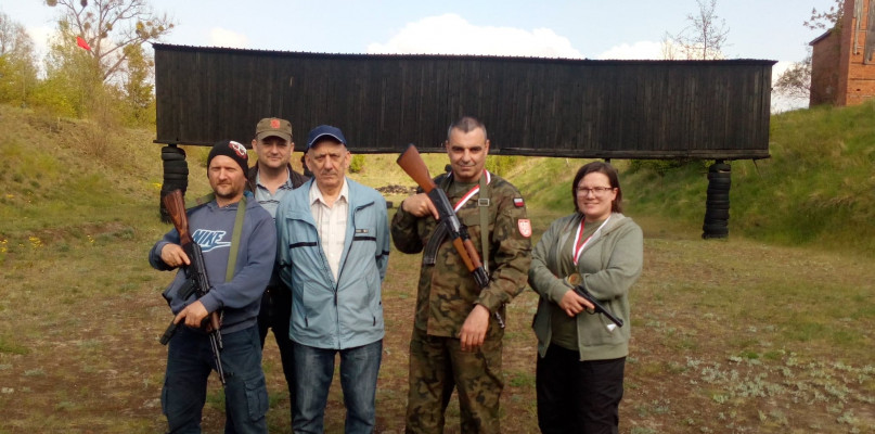 Sukces Koła Strzeleckiego LOK LEŚNI. Przywieźli złoto i srebro