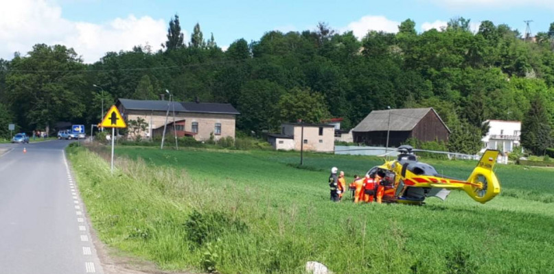 Motocyklista potrącił pieszą. Kobieta trafiła do szpitala