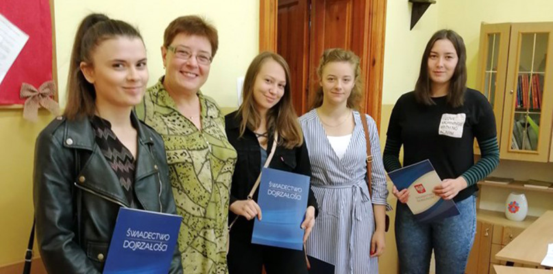Życzymy powodzenia na studiach. Fot. Archiwum szkoły