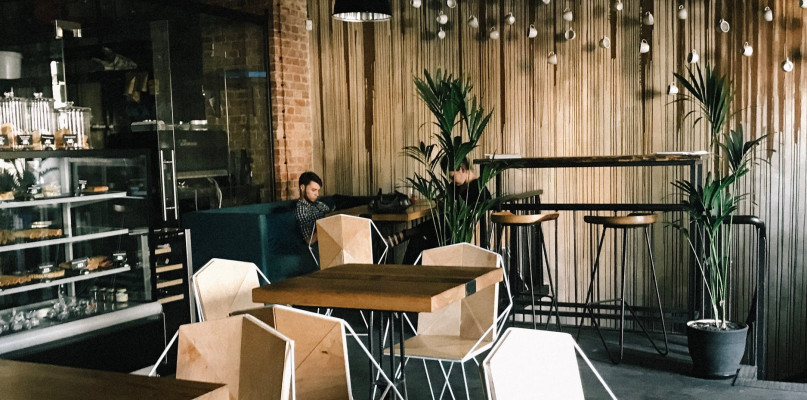 Karty menu z drewna, ważnym elementem restauracji!