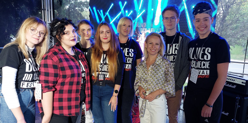 Część tegorocznych wolontariuszy z Alicją Janosz. Fot. Krzysztof Nowicki