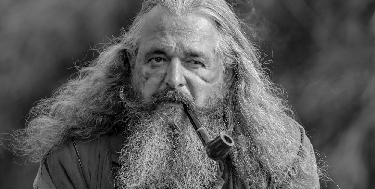 Wiosną wszystko szybciej rośnie- nie daj się zaskoczyć. Fot. Pexels