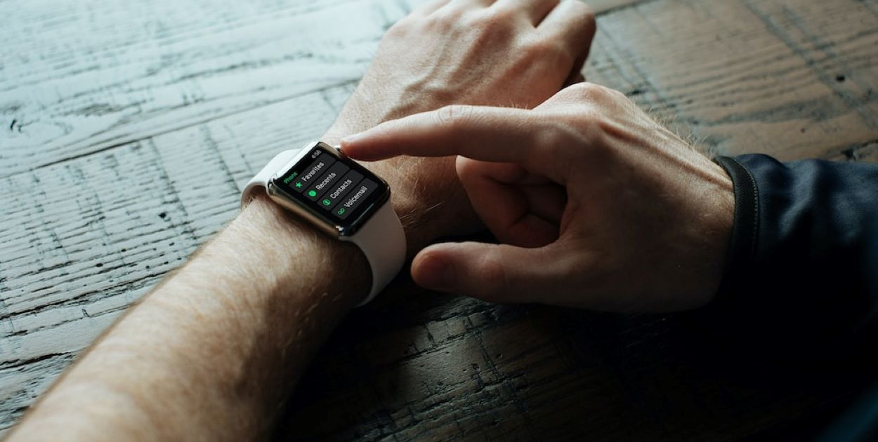 Wymiana szybki Apple Watch SE - szybko i sprawnie