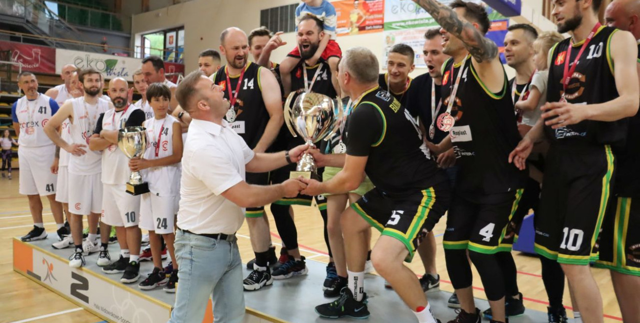 Koszykarska rewolucja w Świeciu. Trwa rekrutacja do Anbud Basket Ligi