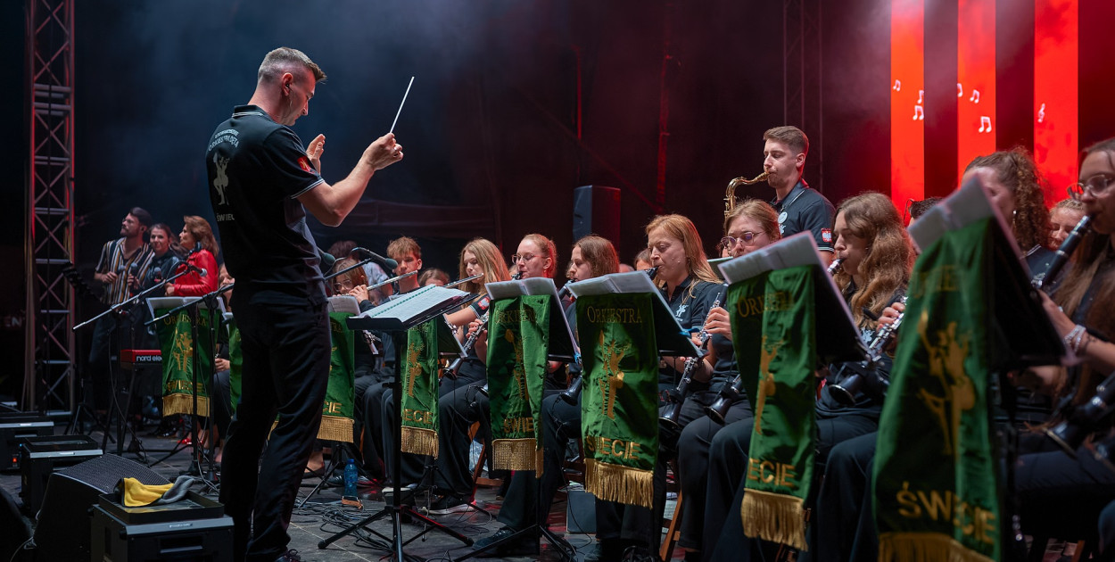 Orkiestra Dęta Świecie w trakcie koncertu 1. dnia Festiwalu Orkiestr Dętych w Świeciu/fot. Marcin Saldat
