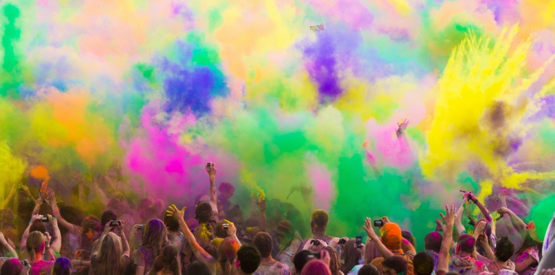 Festiwal kolorów przywędrował z Indii, gdzie jest świętem radości. Fot. Holi Festival Poland