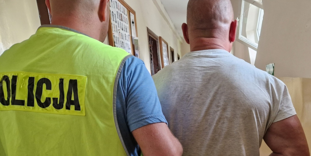 Zatrzymany 39-latek miał przy sobie wszystkie skradzione rzeczy, które udało się odzyskać/fot. KPP w Świeciu
