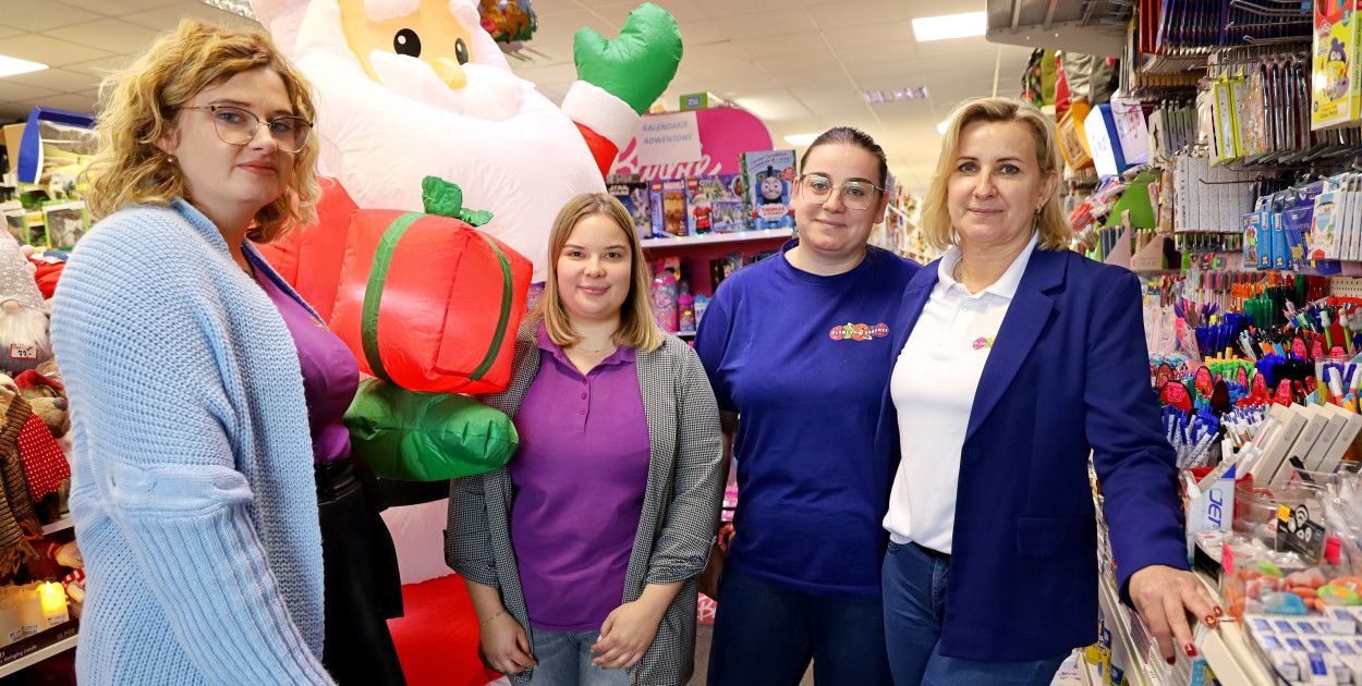 Małgorzata Kowalska z Planety Zabawek każdemu niezdecydowanemu klientowi radzi przyjść do sklepu i zapytać o radę załogę, która pomoże dobrać prezent odpowiedni do wieku i zainteresowań dziecka