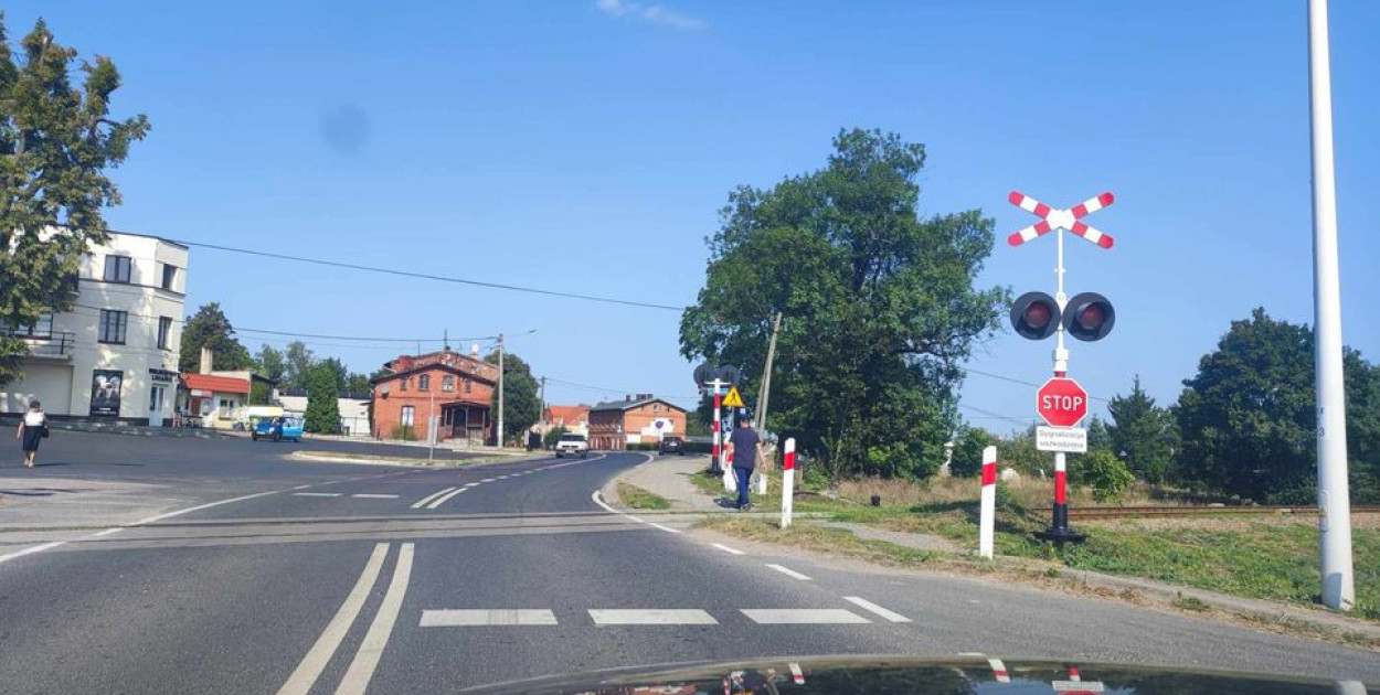 Zdaniem kierowców i mieszkańców informacja o awarii sygnalizacji powinna być dużo bardziej czytelna/fot. nadesłane