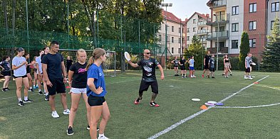 Frisbee rozgrzało mieszkańców FILM-23001