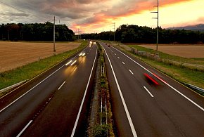 Rząd zapowiada zmiany w przepisach drogowych. "Zabójstwo drogowe" będzie...-24516