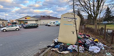 Bałagan przy Biedronce w Przechowie INTERWENCJA-26045