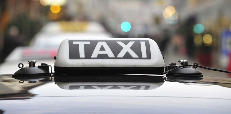 Będzie mniej taksówek! Ta korporacja wycofuje się ze Świecia - 26817