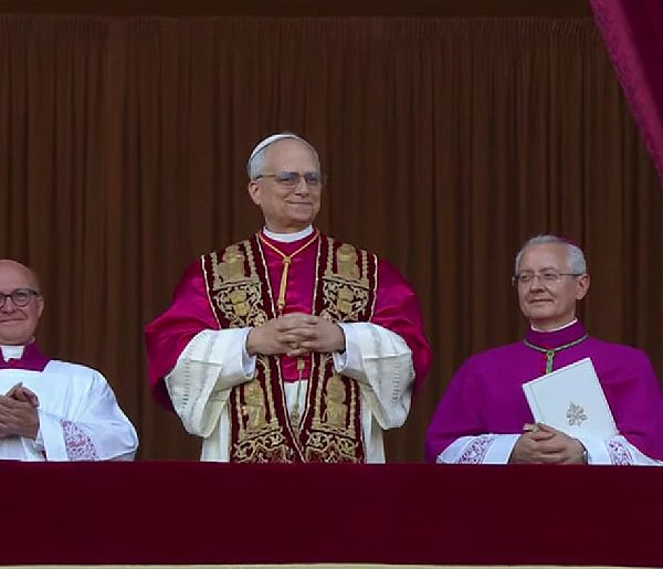 Nowy papież ukazał się światu. Takie przyjął imię!-26846