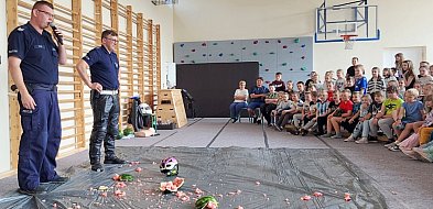 Arbuzy pokazały jak kask ratuje życie-27221