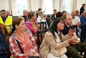 Nie zapłacił rolnikom za bydło. Zalega ponad 1 mln złotych. Trafił za kraty-27251