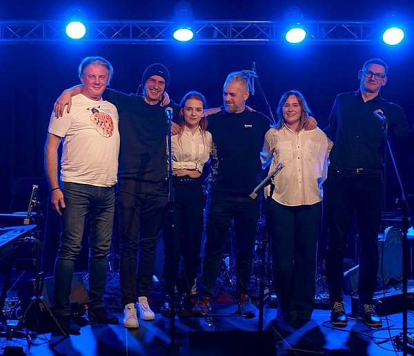 Muzyka wśród książek. Pierwszy taki koncert w bibliotece-27297