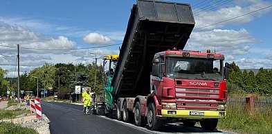 Remont drogi w Kozłowie — nowa nawierzchnia i ulga dla kierowców-27444