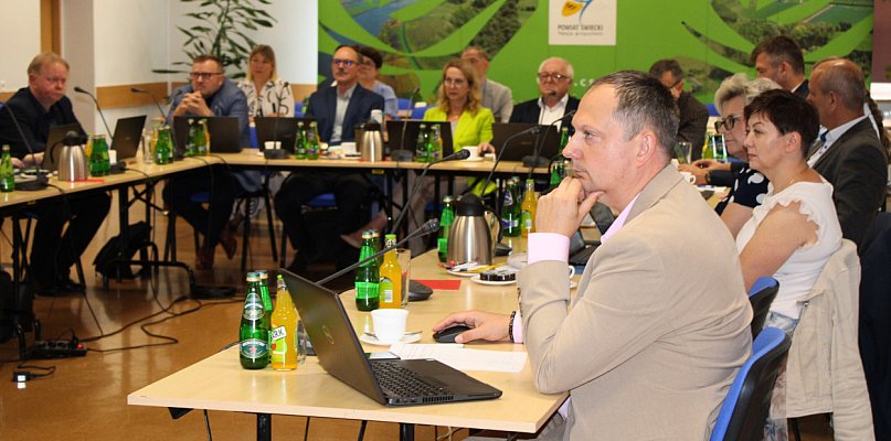 Rada Powiatu Świeckiego apeluje o pilną budowę wiaduktu w Laskowicach - 27508