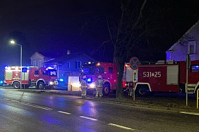 Bezdomni rozpalili, strażacy ugasili-4443