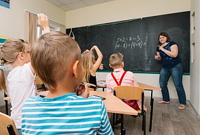 Nowy przedmiot szkolny dzieli Polaków. Kluczowa data właśnie nadeszła-28348