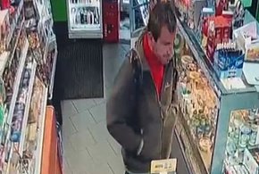 Rozpoznajesz go? Wykorzystał cudzą kartę...-28775