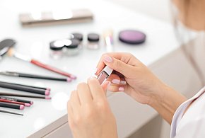 Nie używaj tych kosmetyków. GIS ostrzega przed produktami-29062