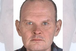 Zaginął 50-letni Tomasz Jędrzejewski. Widziałeś go? Powiadom policję!