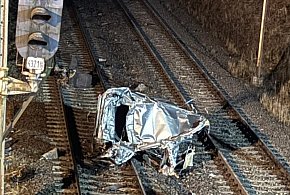 Akt oskarżenia dla Tadeusza B. za wykolejenie pociągu w Pięćmorgach