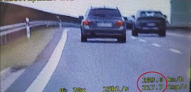Pośpiech słono kosztował 21-latka. Młody kierowca zgarnął 15 punktów-28566