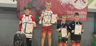 Triumf w Dzierżoniowie. Zapaśnicy ze Świecia złotymi medalistami-28814