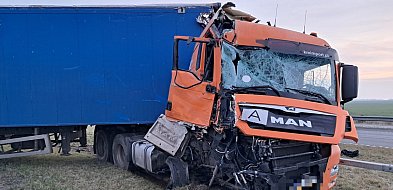 Zderzenie dwóch ciężarówek na drodze S5-28934