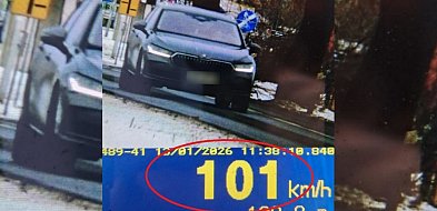 Brawura i recydywa w Sulnowie. 38-latka straciła prawo jazdy-29620