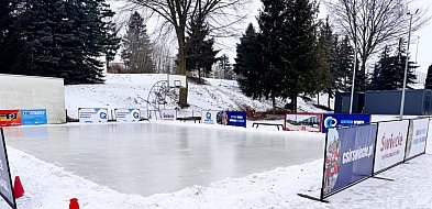 Lodowisko w Świeciu już gotowe, pogoda dopisuje. Z kim widzimy się na łyżwach?