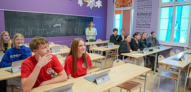 Od biologicznych eksperymentów po Euroschoolsport – I LO w Świeciu otworzyło swoje