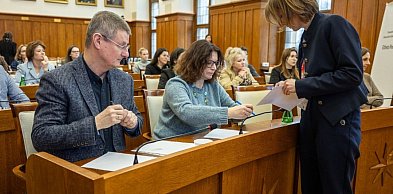 Urzędnicy walczyli z ortografią. Sprawdź jak sobie poradzisz