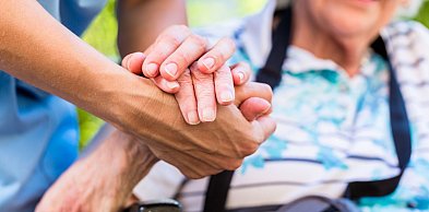 Wyższy „bonus za wiek” dla stulatków. Od marca spore zmiany w portfelach