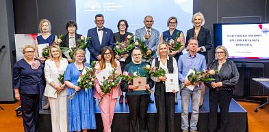Beata Szymańska —  dyrektor świeckiej biblioteki z nagrodą marszałka