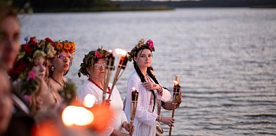 Noc Świętojańska w Jeżewie! Wianki, ognisko i spektakularny teatr ognia