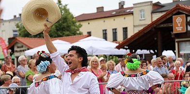 Kultury świata na wyciągnięcie ręki! Przed nami Lato z Folklorem w Świeciu